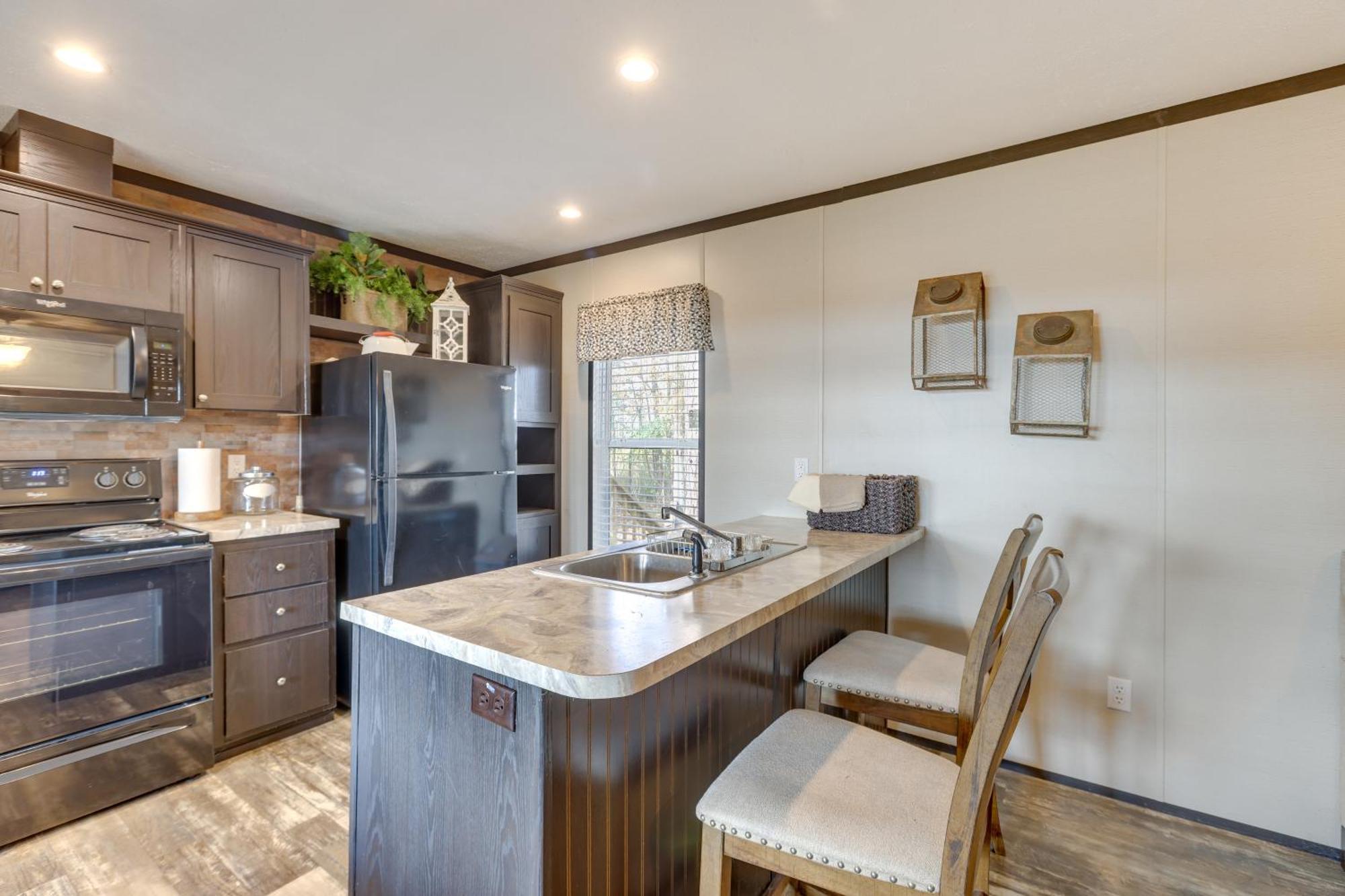 Lakefront Wetumpka Escape With Furnished Deck! Εξωτερικό φωτογραφία
